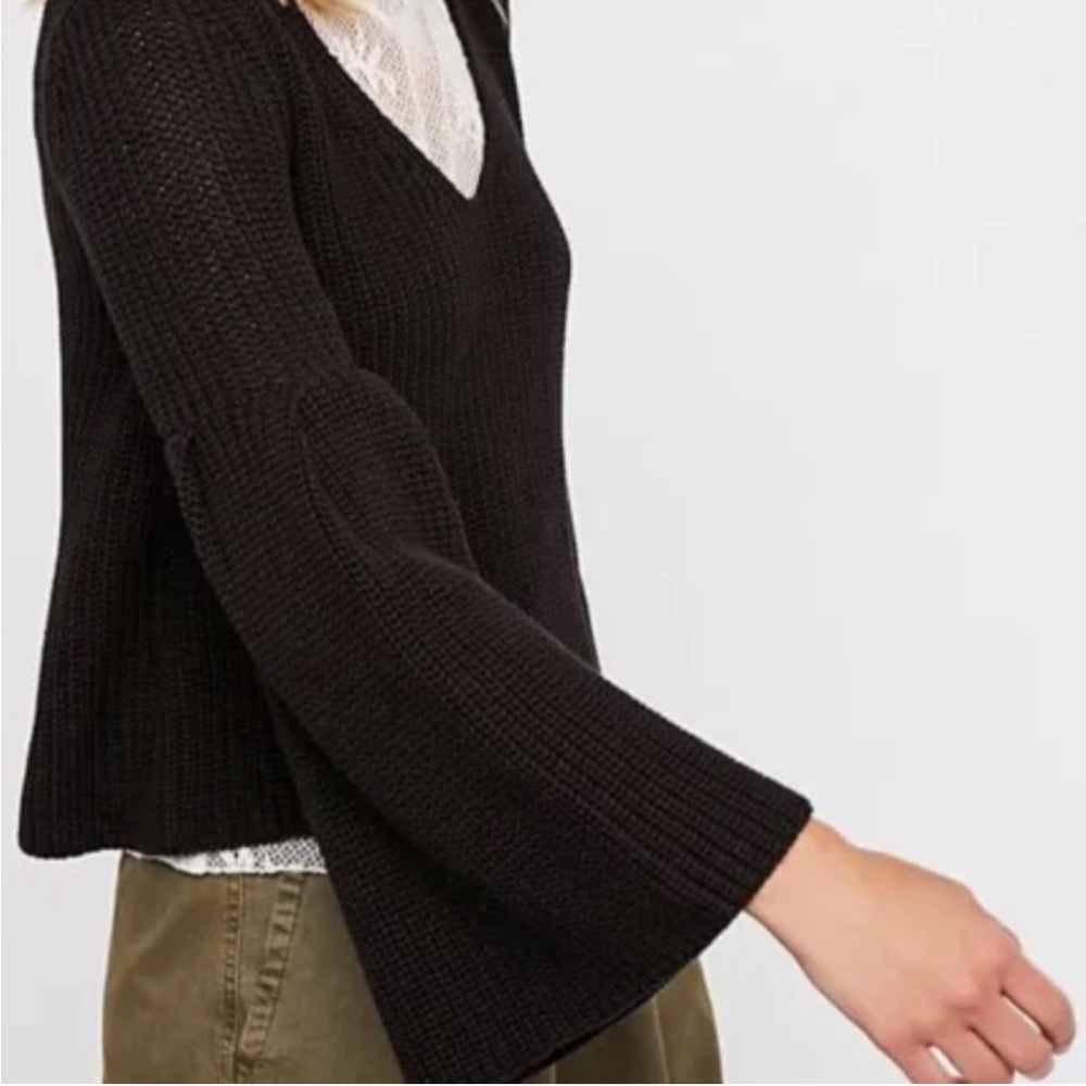 Free People NWOT Damsel Pullover Sweater - Picture 3 of 11